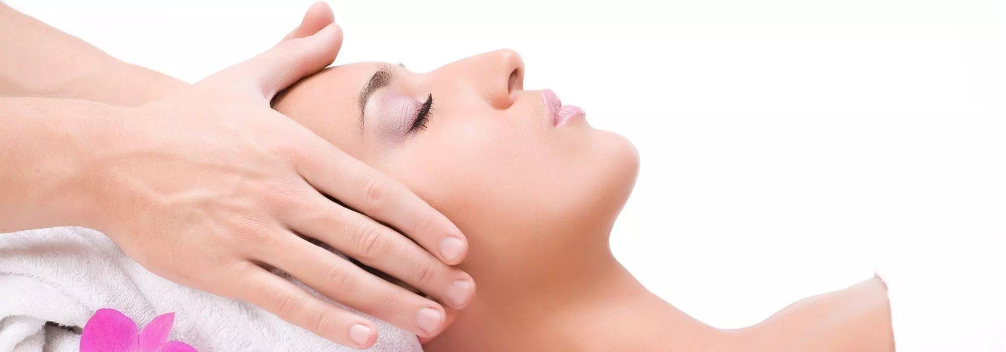 Massage pieds, mains, tête